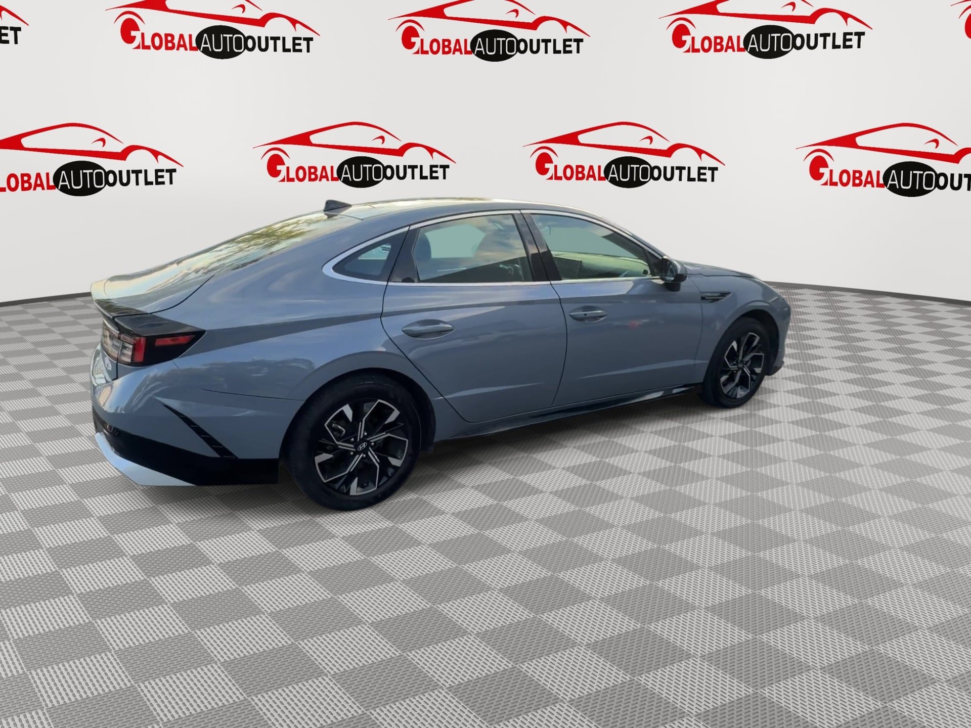 Used 2025 Hyundai Sonata SEL FWD image 9