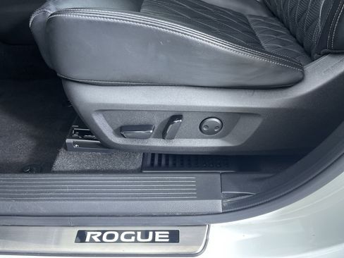 Certified 2023 Nissan Rogue Platinum w/ Platinum Premium Package image 13