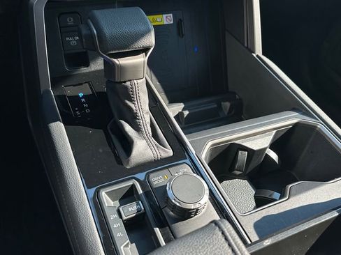 Certified 2025 Toyota Tundra Limited AWD/4WD image 22