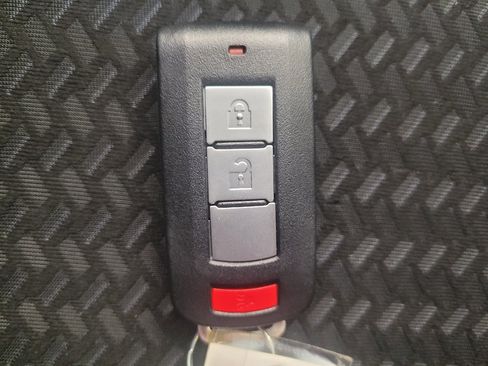 Used 2024 Mitsubishi Eclipse Cross AWD image 32