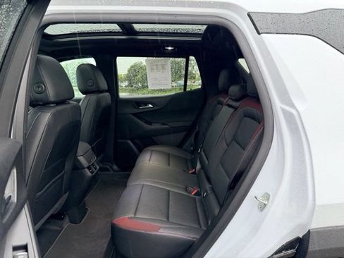 Certified 2026 Chevrolet Equinox RS w/ Convenience Package III AWD/4WD image 8