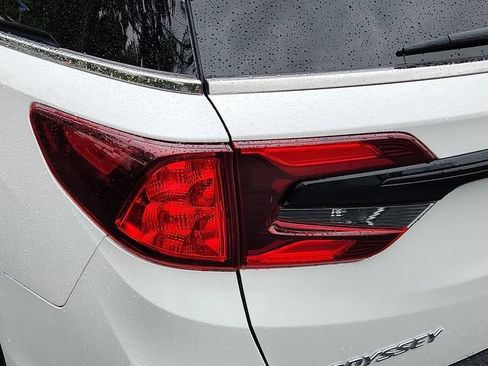 Used 2025 Honda Odyssey Sport-L image 10