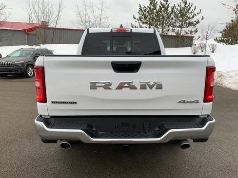 New 2026 RAM 1500 4x4 Crew Cab image 4