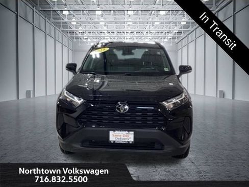 Used 2025 Toyota RAV4 XLE AWD/4WD image 4