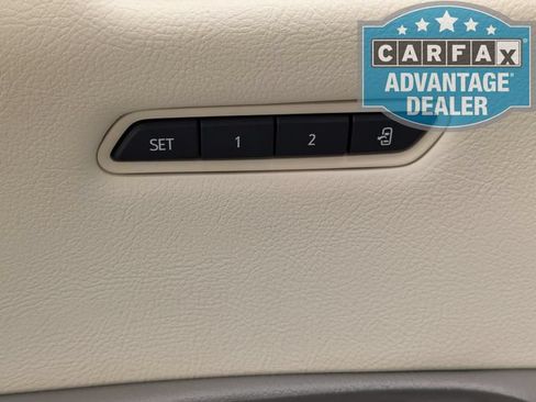 Used 2022 Cadillac XT5 Premium Luxury w/ Technology Package FWD image 20