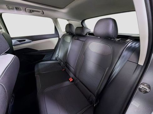 New 2026 Volkswagen Taos SE image 22