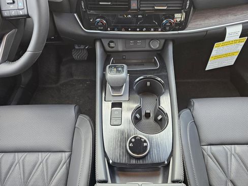 New 2026 Nissan Rogue Platinum w/ Platinum Premium Package image 22