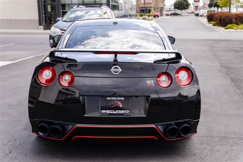 Used 2015 Nissan GT-R Black Edition AWD/4WD image 8