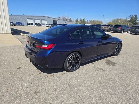 Used 2023 BMW M340i xDrive image 5