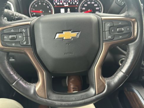 Used 2021 Chevrolet Silverado 1500 High Country w/ Technology Package AWD/4WD image 13