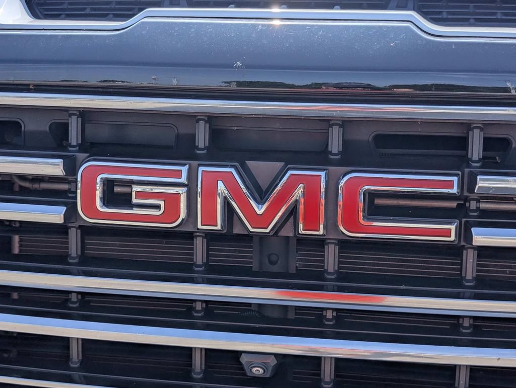 Used 2022 GMC Sierra 2500 AT4 w/ AT4 Premium Plus Package AWD/4WD image 5