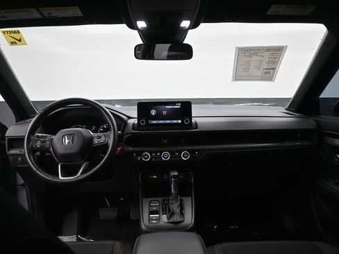 Used 2025 Honda CR-V Sport image 12