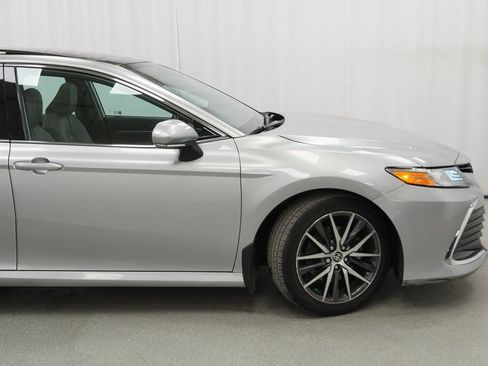 Used 2023 Toyota Camry XLE w/ Cold Weather Package image 10