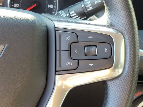 Used 2023 Chevrolet Blazer LT image 30