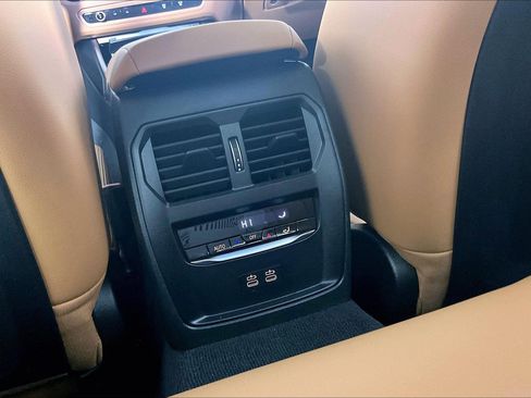 Certified 2025 BMW 330i xDrive Sedan image 36