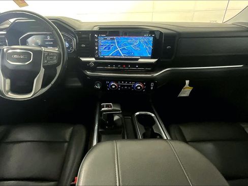 Used 2023 GMC Sierra 1500 SLT image 15