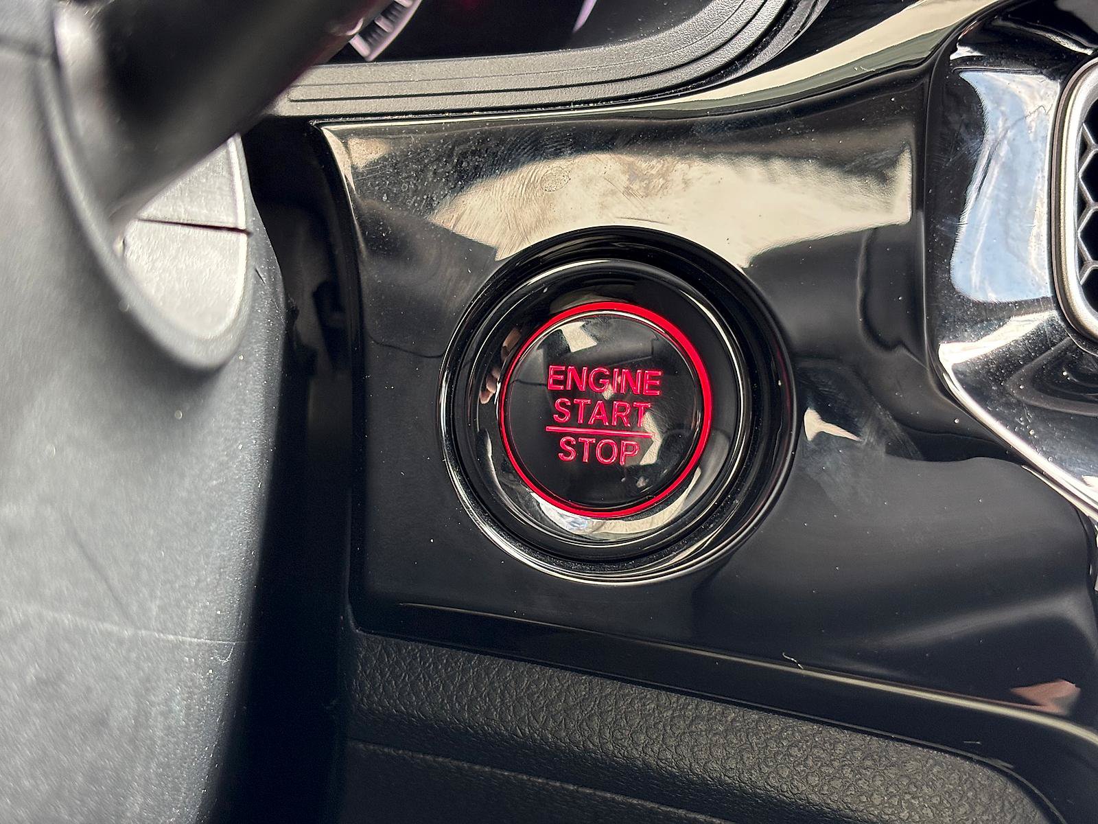 Certified 2025 Honda Civic LX image 17
