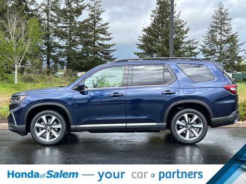 New 2025 Honda Pilot Touring image 5