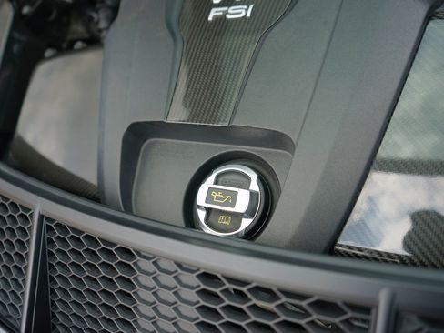 Used 2018 Audi R8 V10 plus AWD/4WD image 40