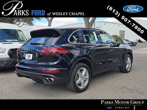 Used 2015 Porsche Cayenne S image 4