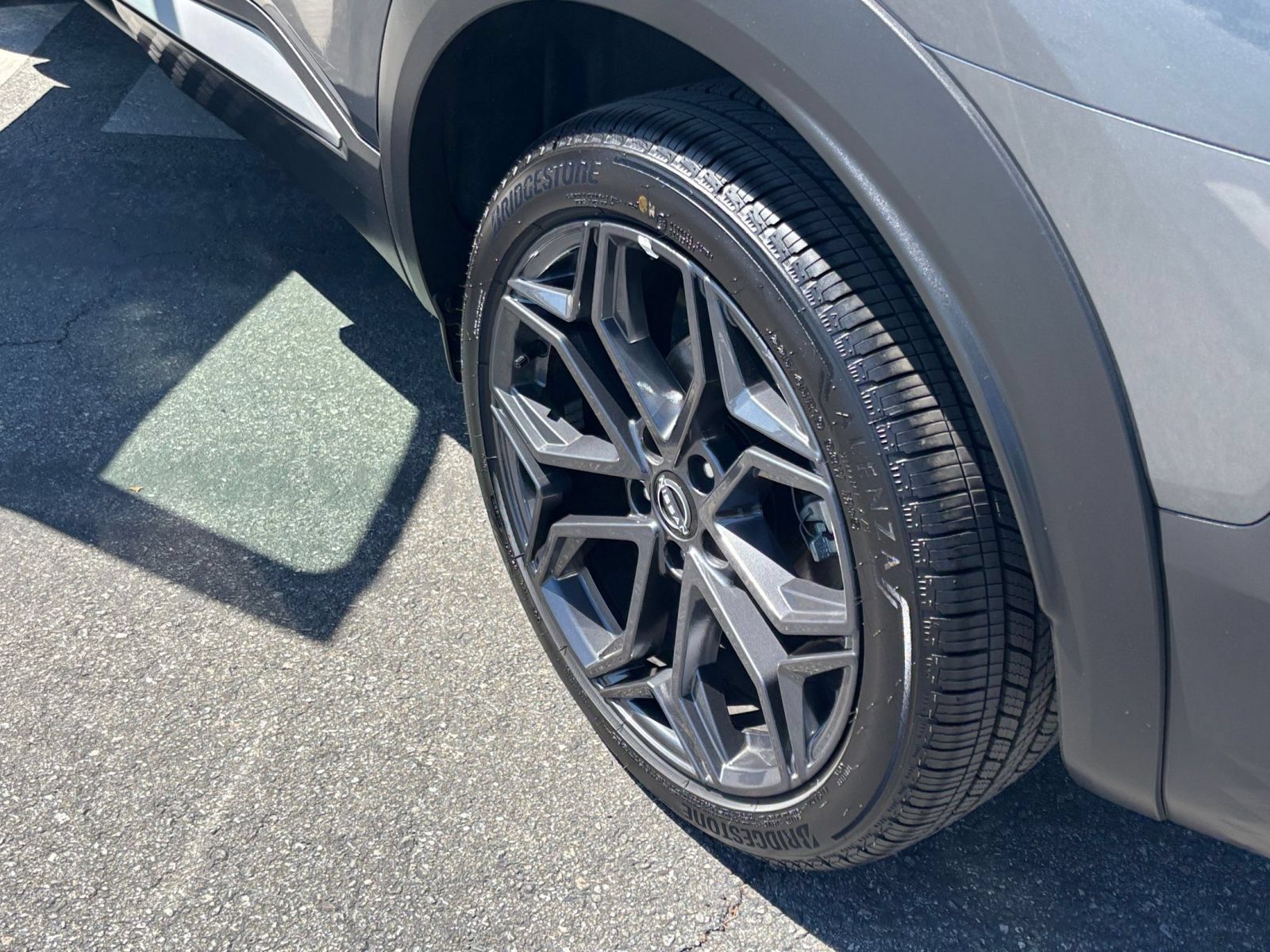 Used 2026 Nissan Kicks SR FWD image 30