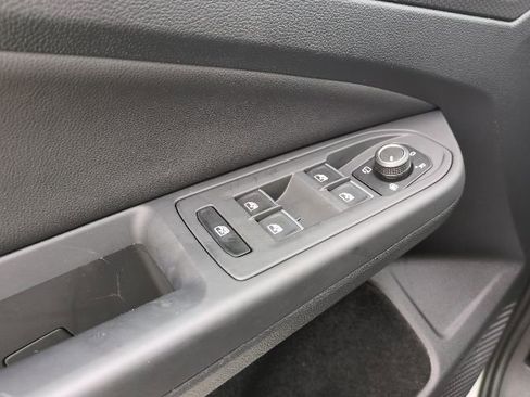 Used 2024 Volkswagen GTI Autobahn image 17