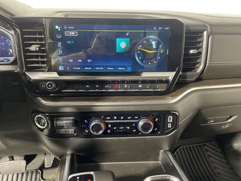 Used 2022 Chevrolet Silverado 1500 RST w/ Convenience Package II AWD/4WD image 16