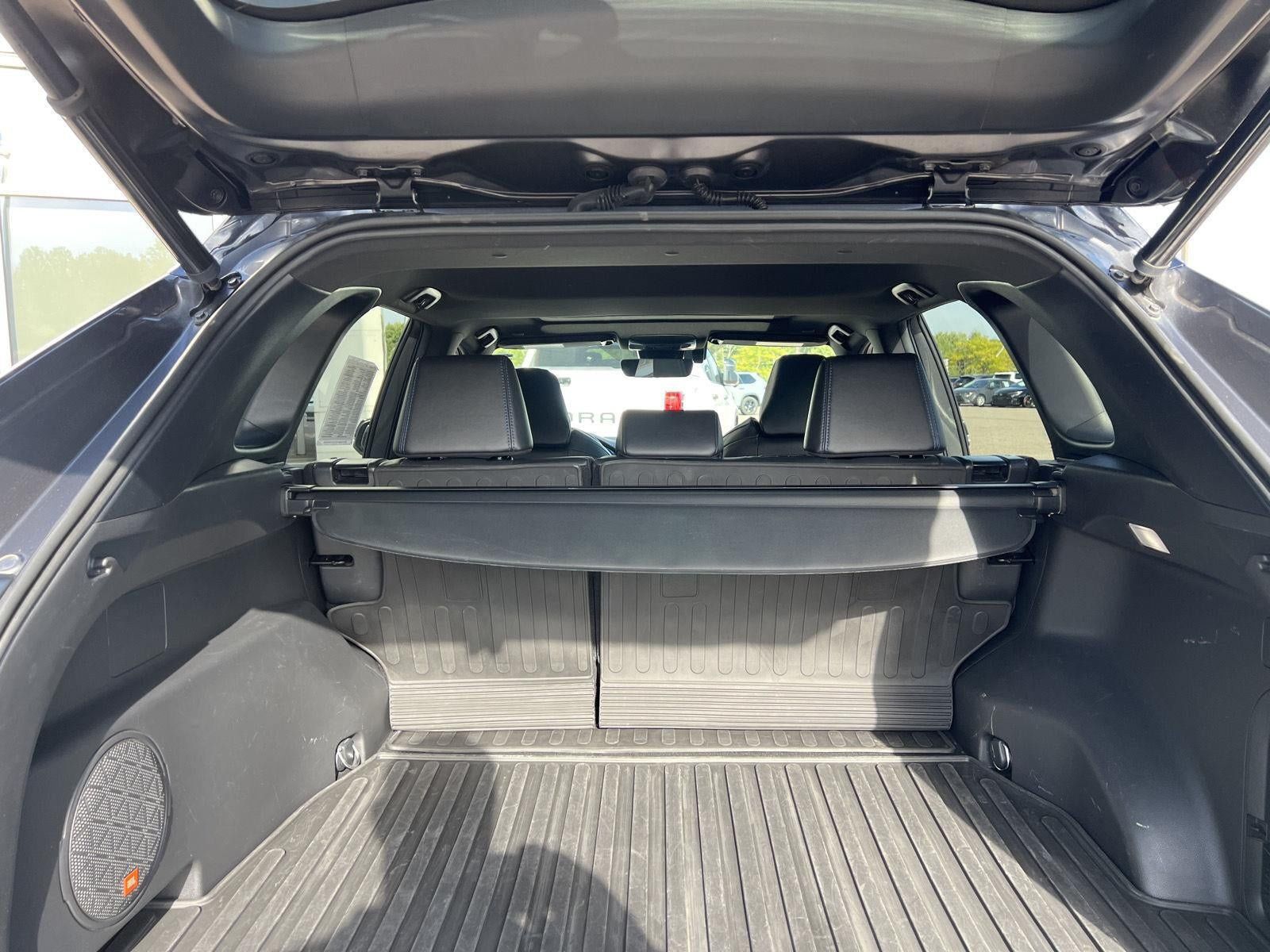 Used 2023 Toyota RAV4 XSE AWD/4WD image 14