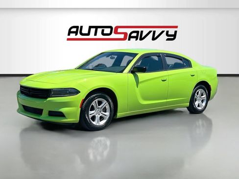 Used 2023 Dodge Charger SXT RWD image 3