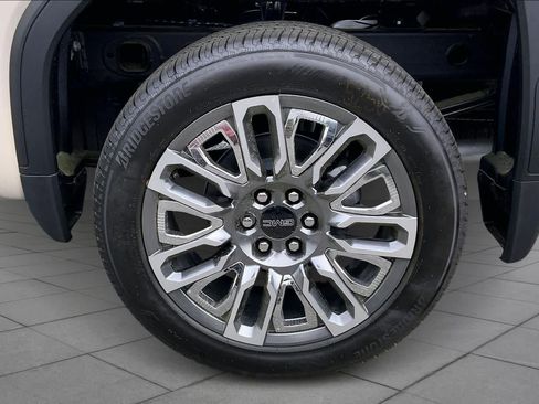 New 2026 GMC Sierra 1500 Denali Ultimate AWD/4WD image 11