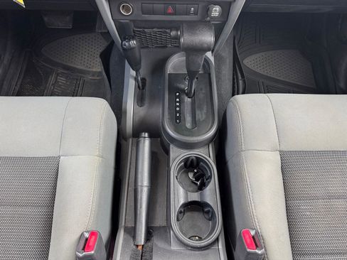 Used 2010 Jeep Wrangler Unlimited Sport image 14