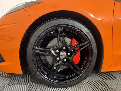 Used 2022 Chevrolet Corvette Stingray Coupe w/ 1LT RWD image 12
