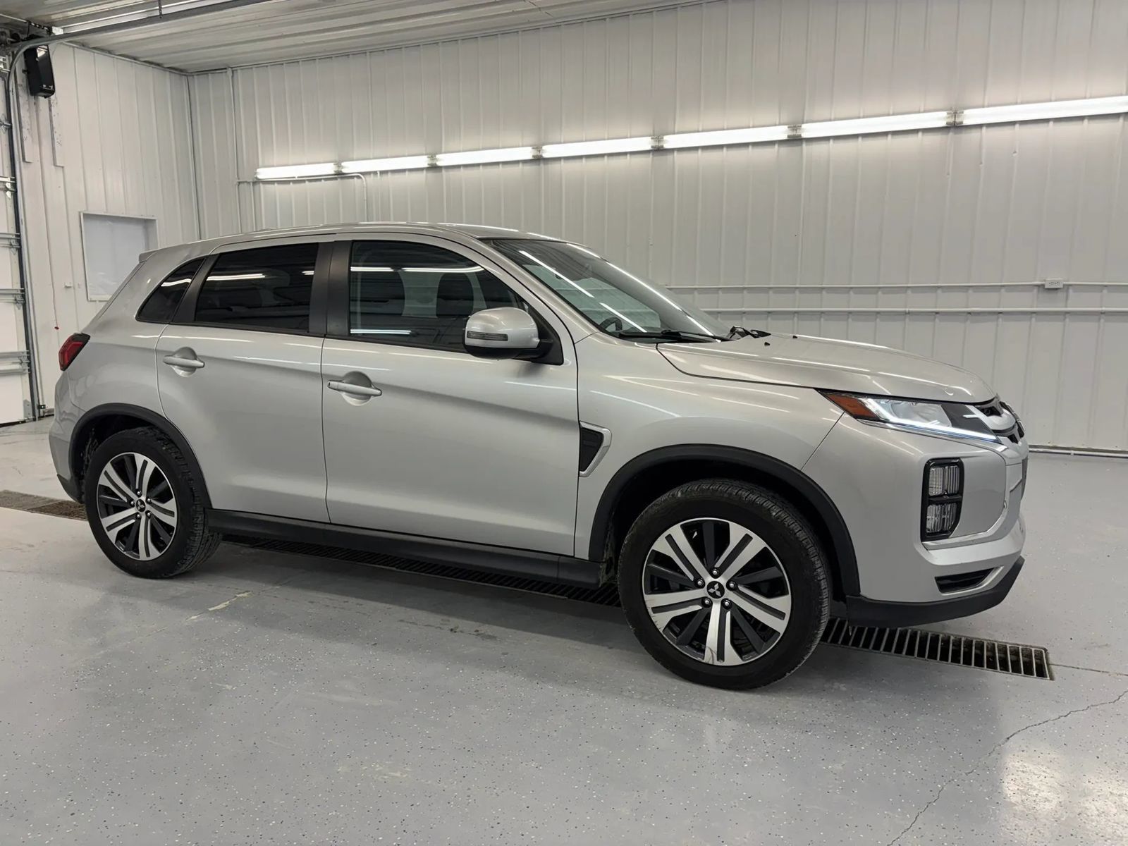 Used 2021 Mitsubishi Outlander Sport SE AWD/4WD image 1