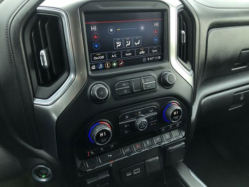 Used 2020 Chevrolet Silverado 2500 LTZ w/ LTZ Plus Package image 21