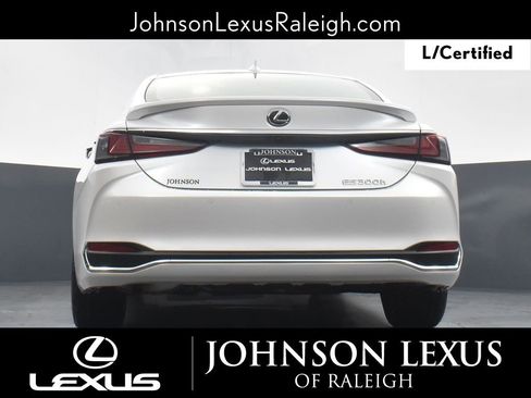 Certified 2025 Lexus ES 300h Ultra Luxury w/ Accessory Package (Z2) image 14
