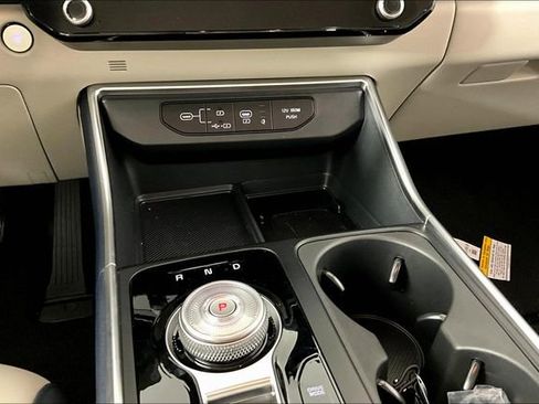 New 2026 Kia Carnival EX image 7