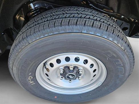 New 2025 Ford Bronco Base image 10