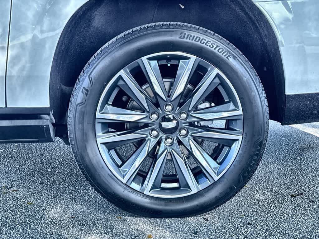 Used 2024 Cadillac Escalade ESV Sport Platinum RWD image 11