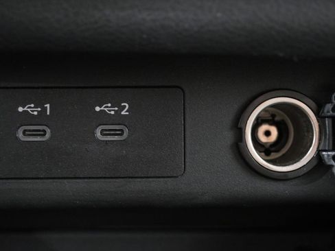 Used 2025 Nissan Rogue SV image 22