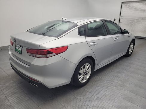 Used 2016 Kia Optima LX image 9