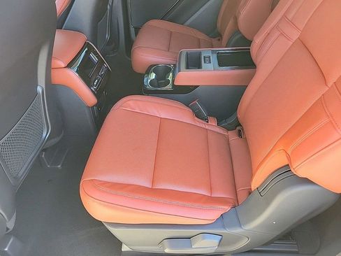 New 2025 Lincoln Aviator Reserve w/ Illumination Package image 17