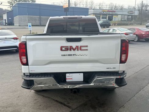 Used 2019 GMC Sierra 1500 SLE w/ SLE Value Package image 5