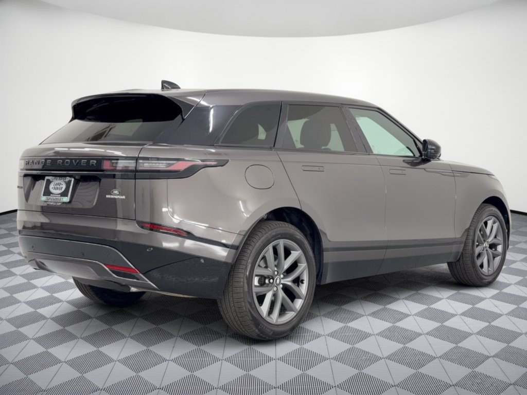 Certified 2026 Land Rover Range Rover Velar Dynamic SE AWD/4WD image 9