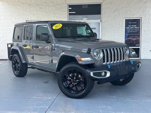 Used 2023 Jeep Wrangler Unlimited Sahara w/ Cold Weather Group AWD/4WD image 1