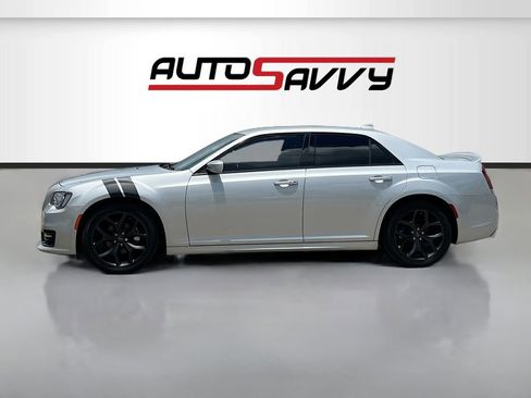 Used 2021 Chrysler 300 S w/ S Model Appearance Package RWD image 4