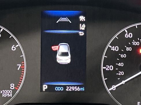 Used 2025 Toyota Corolla SE w/ Convenience Package FWD image 22