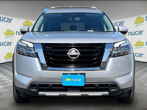 Used 2023 Nissan Pathfinder Platinum AWD/4WD image 2