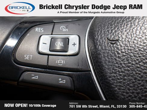 Used 2019 Volkswagen Tiguan SE w/ Panoramic Sunroof Package image 28