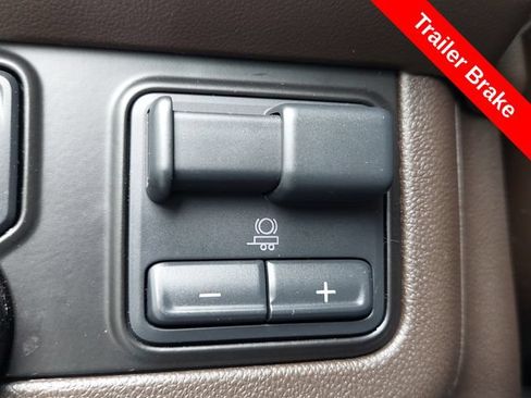 Used 2021 Chevrolet Tahoe Z71 w/ Z71 Signature Package AWD/4WD image 25