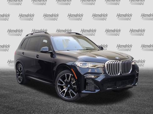 Used 2022 BMW X7 xDrive40i w/ M Sport Package AWD/4WD image 2